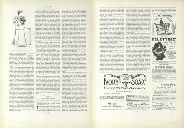 What She Wears: Lace in Rows and Lace Flat