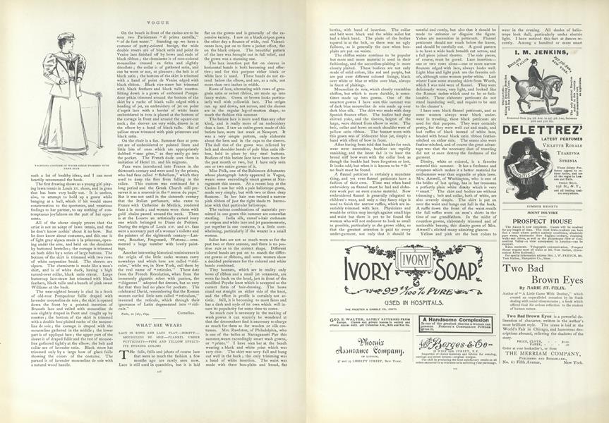 What She Wears: Lace in Rows and Lace Flat