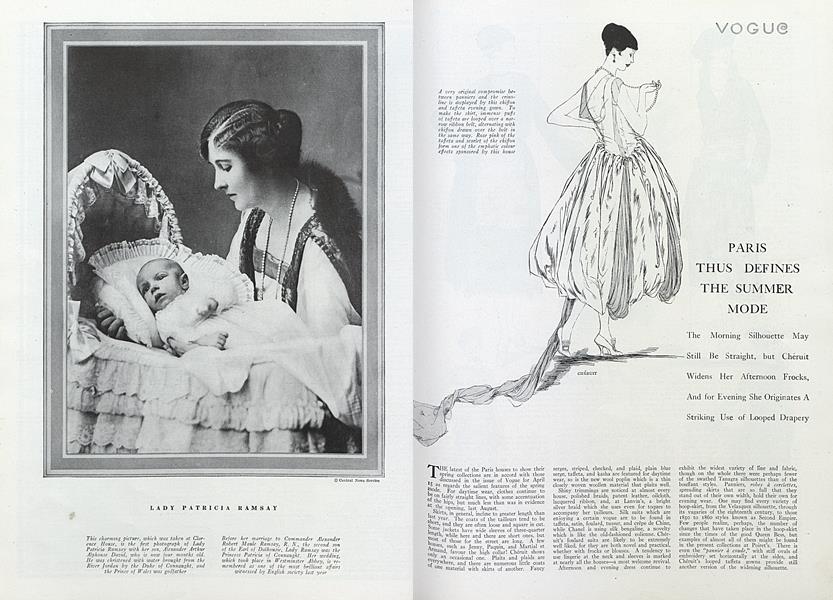 Paris Thus Defines the Summer Mode