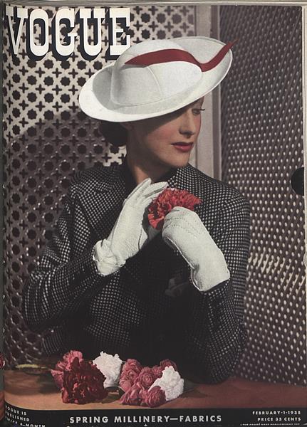 洋書 VOGUE 1955 February 1 洋書 VOGUE 1955 February 1 VOGUE 1955 February 1 - メルカリ