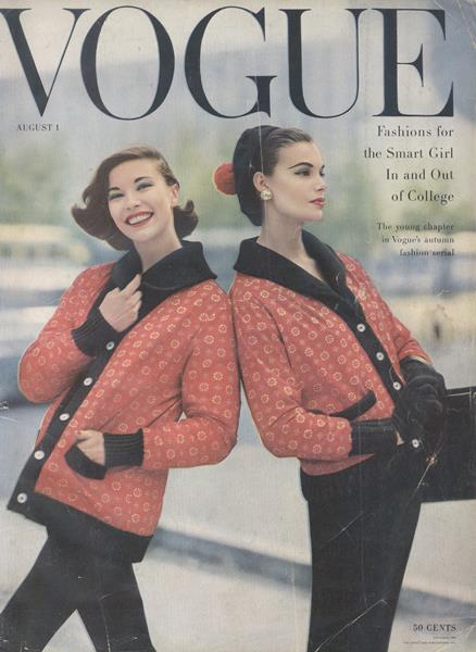 洋書 VOGUE 1955 February 1 Cover of VOGUE fashion magazine February 1955 photograph by